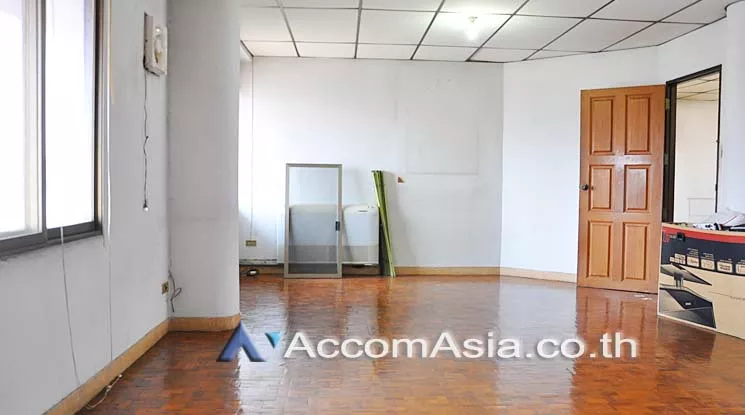 4  Office Space For Rent in Ratchadaphisek ,Bangkok MRT Sutthisan AA14499